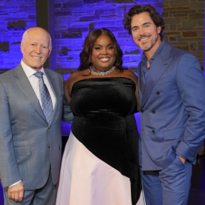 ‘Jay Kelly’ Arrives in Hollywood, Emma Stone Premieres ‘Bugonia’ and This Week’s Best Events