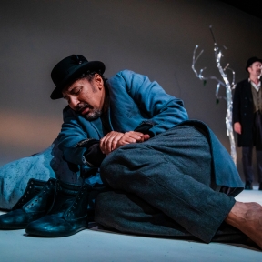 Photos: Waiting for Godot at Geffen Playhouse