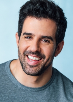 Adrián González
